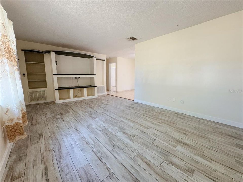 В аренду: $2,200 (3 спален, 2 ванн, 1106 Квадратных фут)