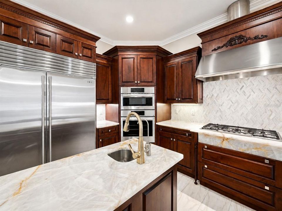 En Venta: $2,200,000 (5 camas, 5 baños, 5256 Pies cuadrados)