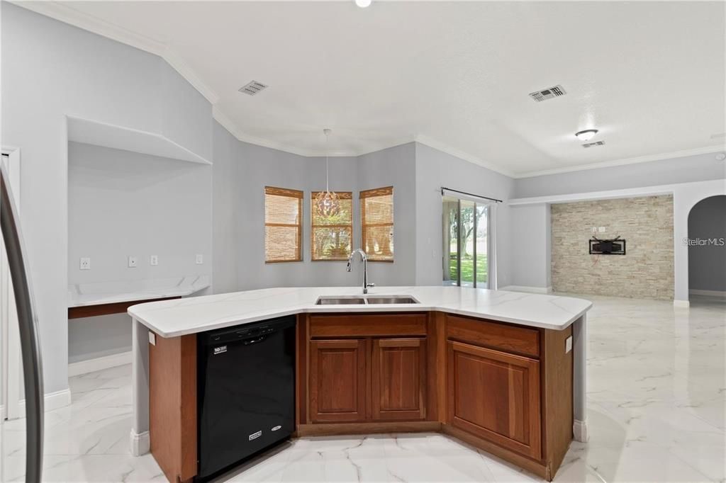 For Rent: $3,500 (4 beds, 3 baths, 2895 Square Feet)