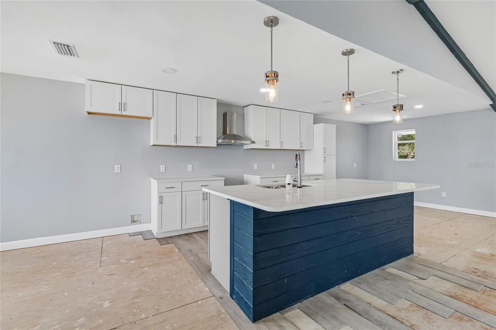 En Venta: $1,675,000 (3 camas, 3 baños, 3185 Pies cuadrados)