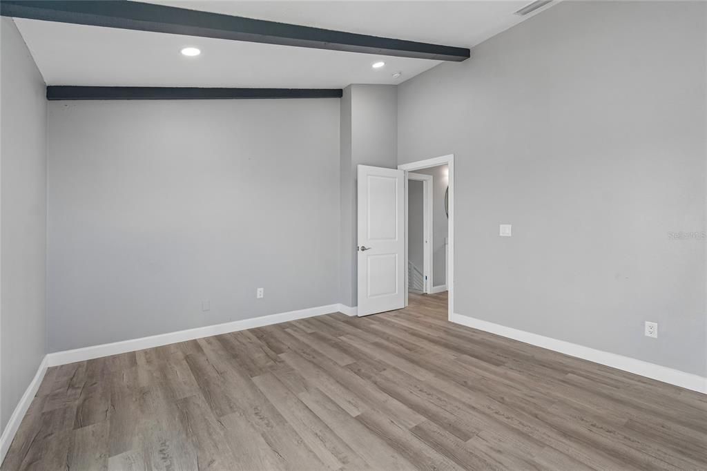 En Venta: $1,675,000 (3 camas, 3 baños, 3185 Pies cuadrados)