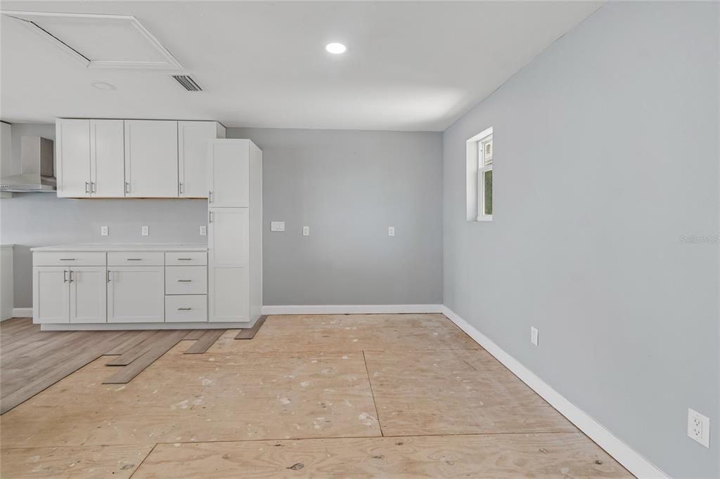 En Venta: $1,675,000 (3 camas, 3 baños, 3185 Pies cuadrados)