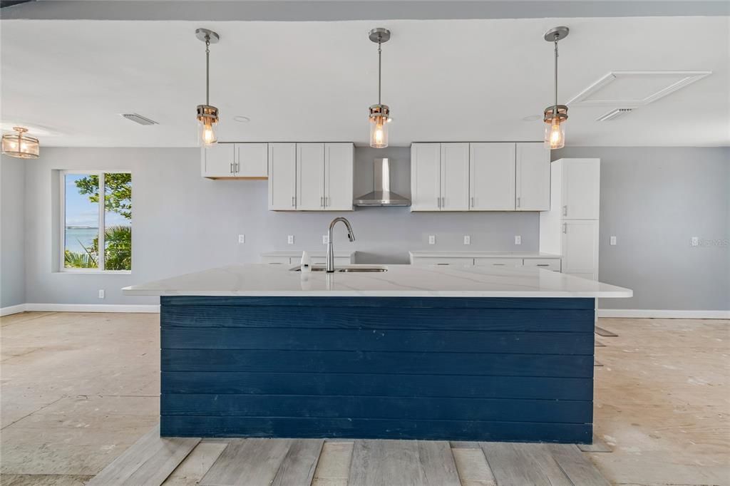 En Venta: $1,675,000 (3 camas, 3 baños, 3185 Pies cuadrados)