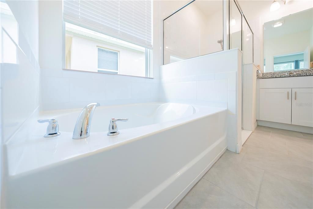 На продажу: $559,990 (4 спален, 3 ванн, 2851 Квадратных фут)