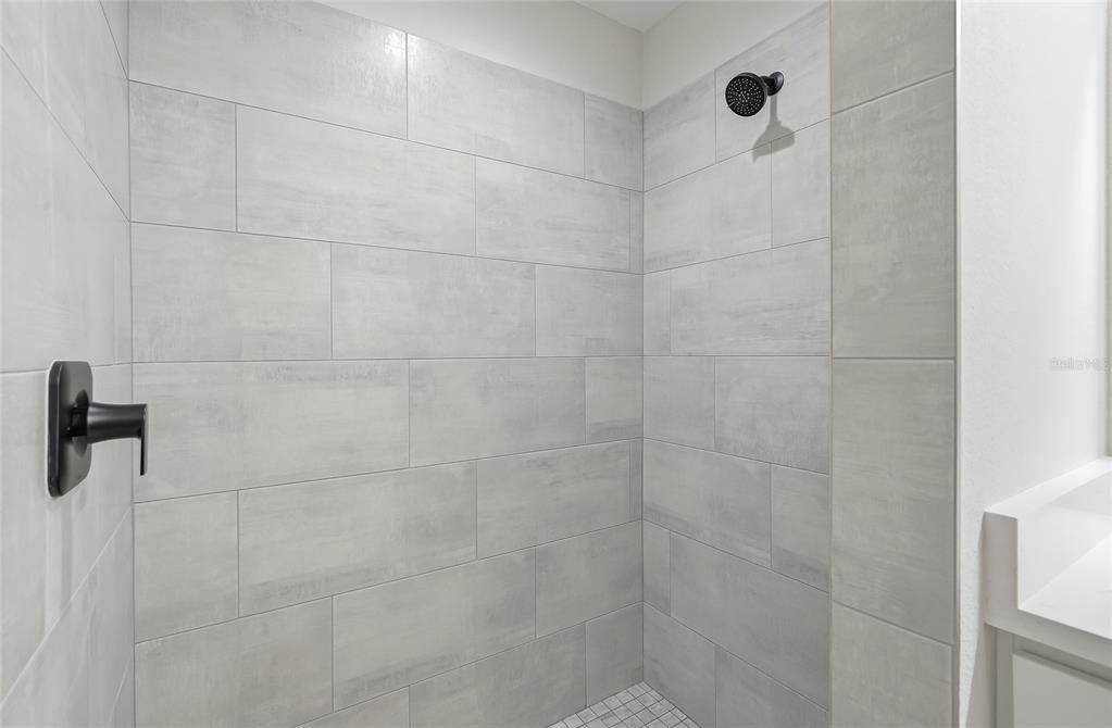 For Sale: $329,900 (3 beds, 2 baths, 1349 Square Feet)
