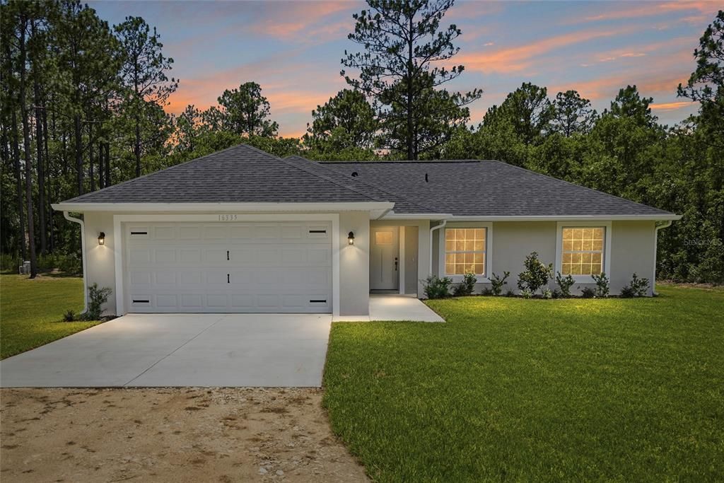 For Sale: $329,900 (3 beds, 2 baths, 1349 Square Feet)