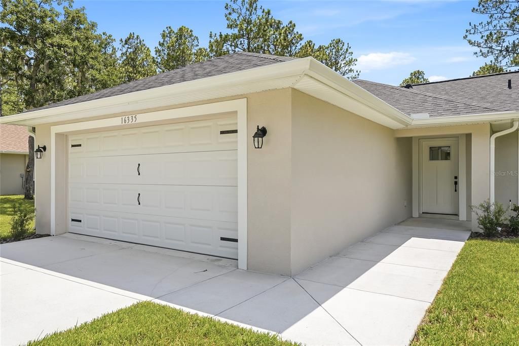 For Sale: $329,900 (3 beds, 2 baths, 1349 Square Feet)