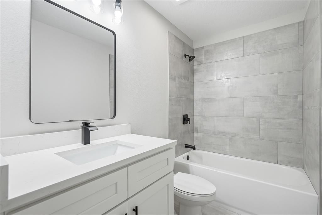 For Sale: $329,900 (3 beds, 2 baths, 1349 Square Feet)