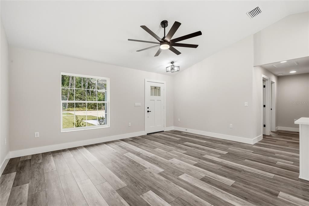 For Sale: $329,900 (3 beds, 2 baths, 1349 Square Feet)