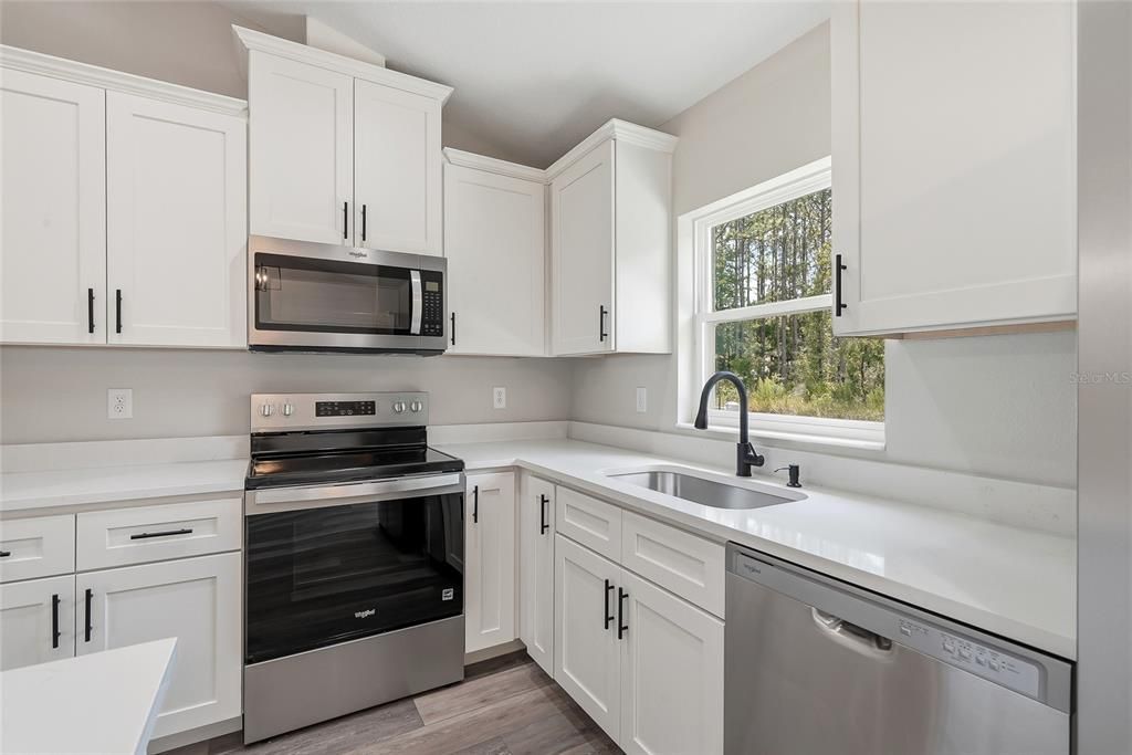 For Sale: $329,900 (3 beds, 2 baths, 1349 Square Feet)