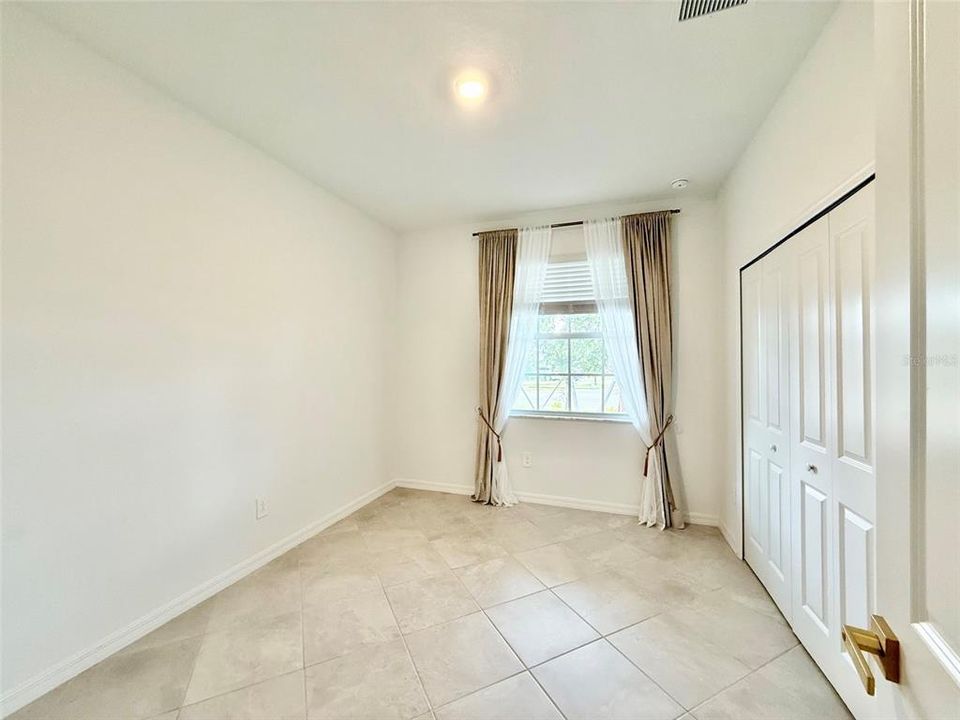 For Rent: $2,700 (3 beds, 3 baths, 1855 Square Feet)