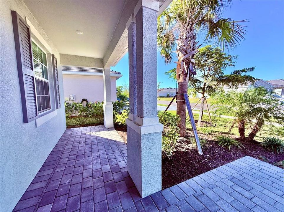 For Rent: $2,700 (3 beds, 3 baths, 1855 Square Feet)