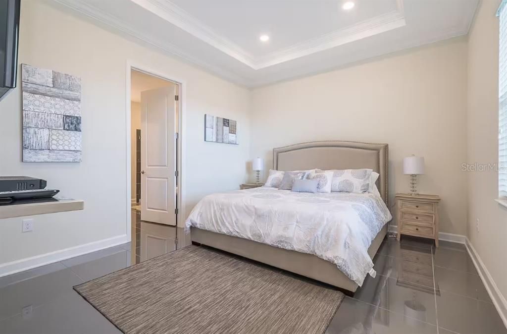 En Renta: $3,300 (4 camas, 3 baños, 2435 Pies cuadrados)