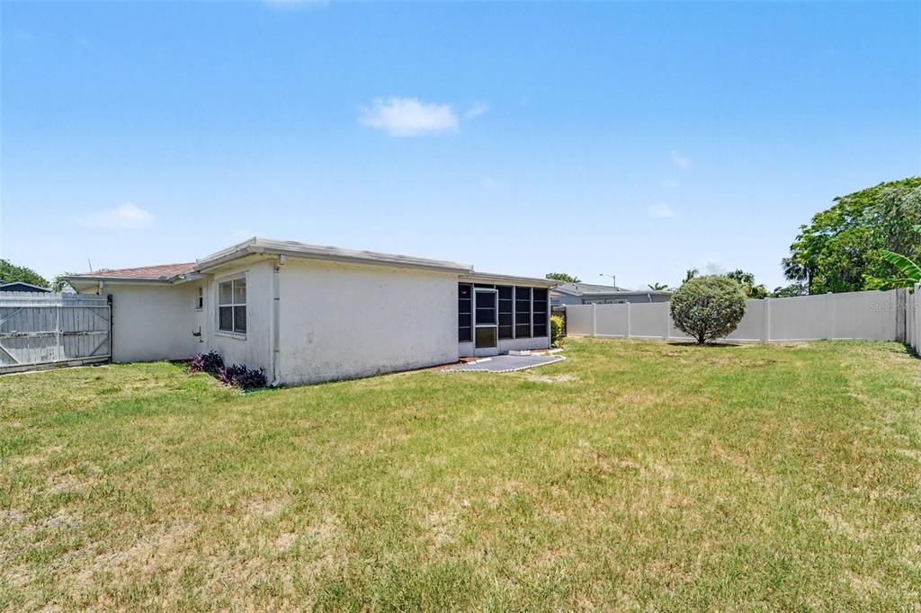 En Venta: $249,900 (3 camas, 2 baños, 1321 Pies cuadrados)