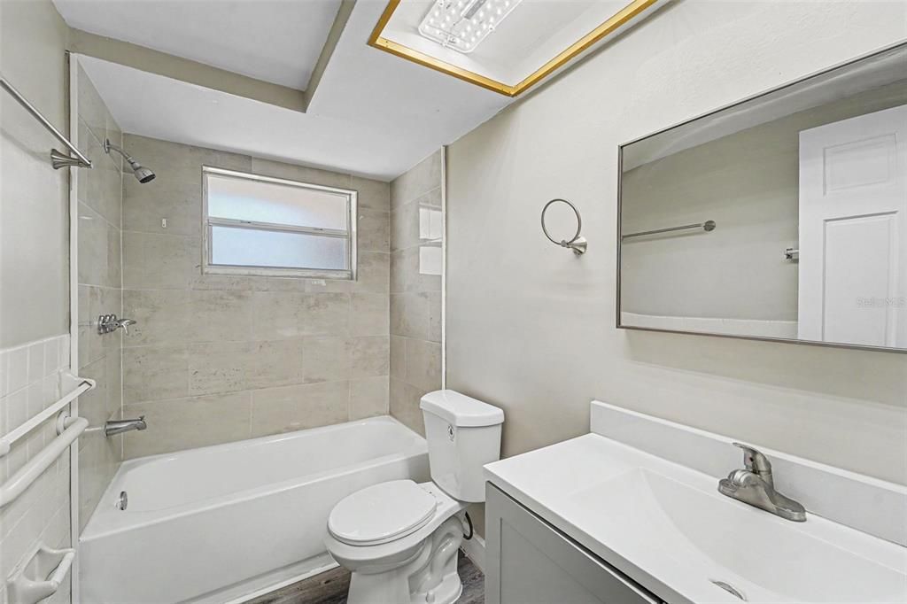 En Venta: $249,900 (3 camas, 2 baños, 1321 Pies cuadrados)
