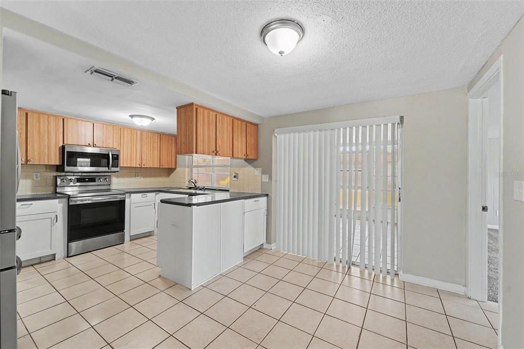 En Venta: $249,900 (3 camas, 2 baños, 1321 Pies cuadrados)