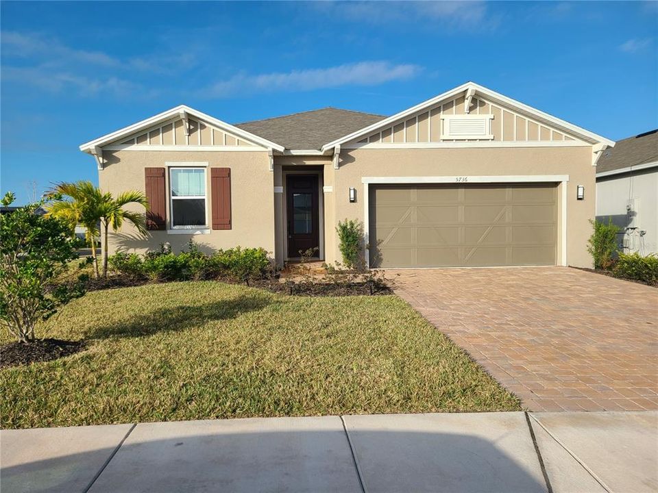 For Sale: $520,000 (4 beds, 2 baths, 2003 Square Feet)