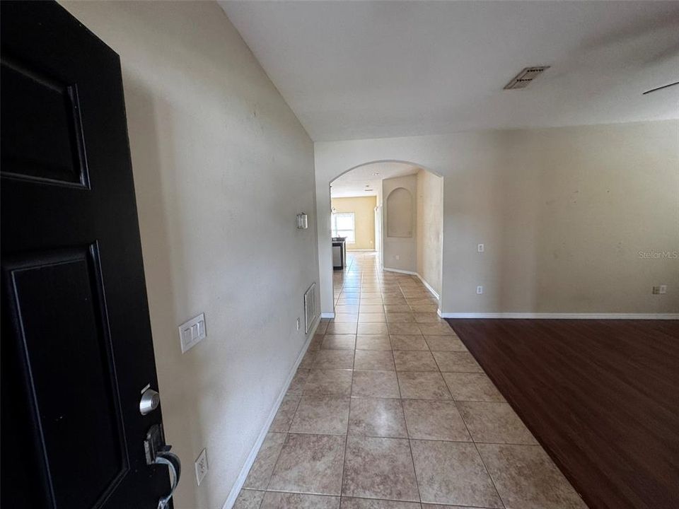 В аренду: $2,295 (3 спален, 2 ванн, 1630 Квадратных фут)
