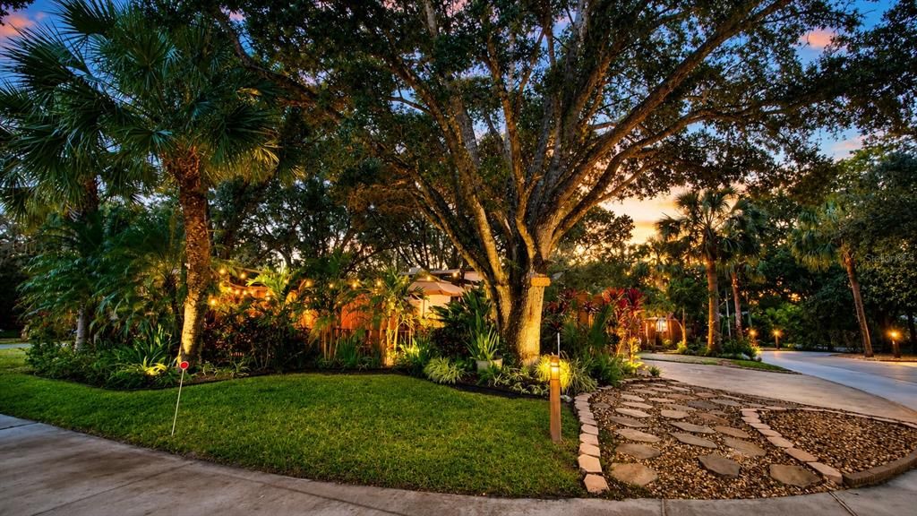 待售: $195,000 (0.07 acres)