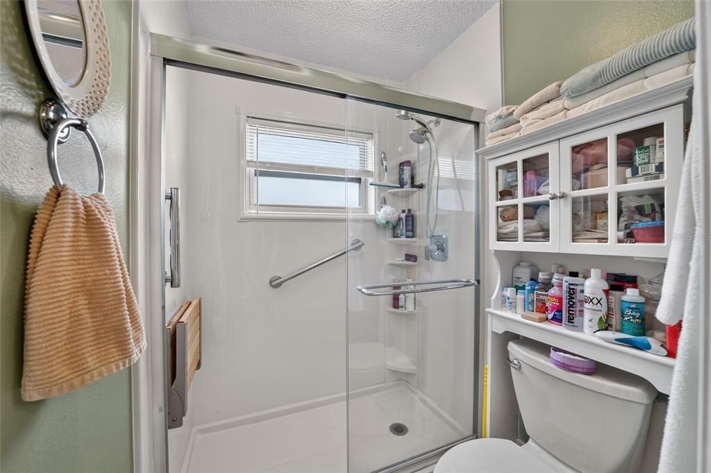 На продажу: $249,900 (3 спален, 2 ванн, 1614 Квадратных фут)