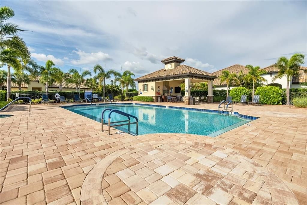 For Sale: $425,000 (2 beds, 2 baths, 1495 Square Feet)