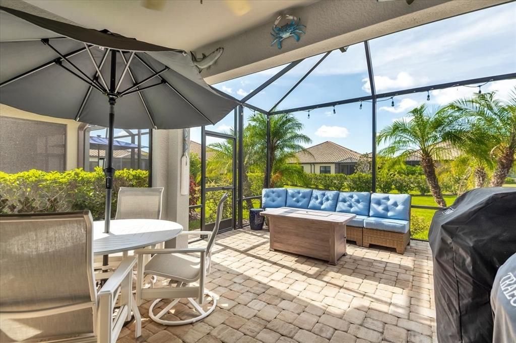 For Sale: $425,000 (2 beds, 2 baths, 1495 Square Feet)