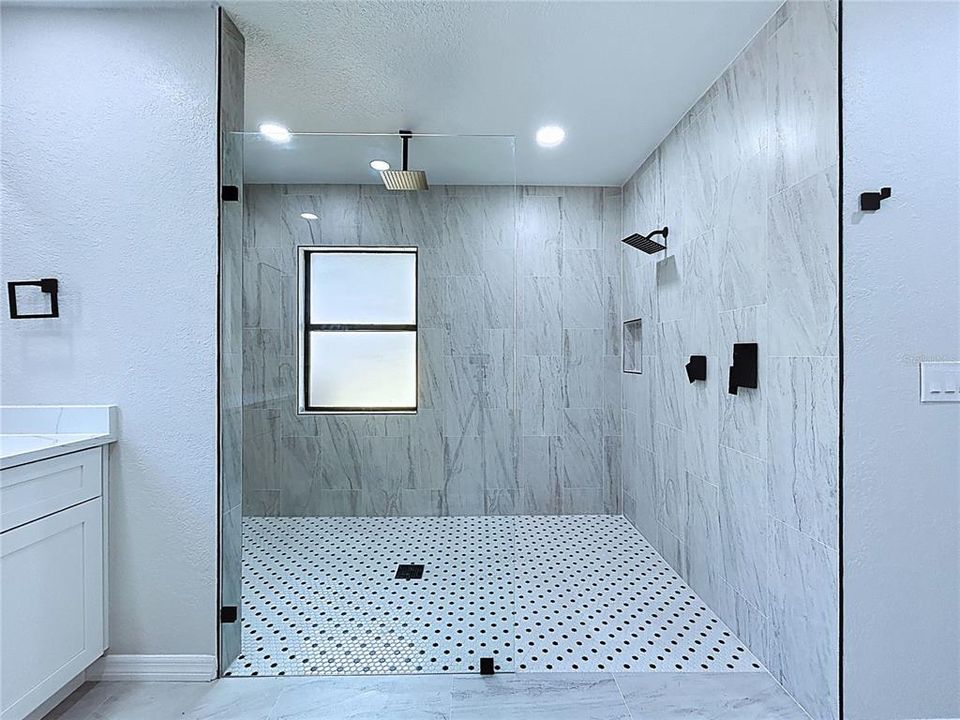 В аренду: $4,950 (5 спален, 3 ванн, 4223 Квадратных фут)