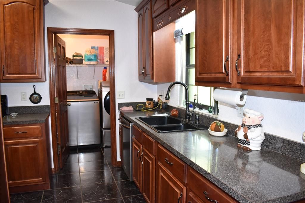 For Sale: $349,900 (4 beds, 2 baths, 1605 Square Feet)