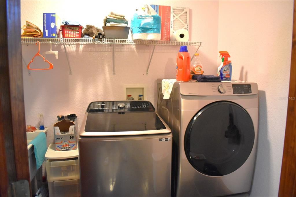 For Sale: $349,900 (4 beds, 2 baths, 1605 Square Feet)