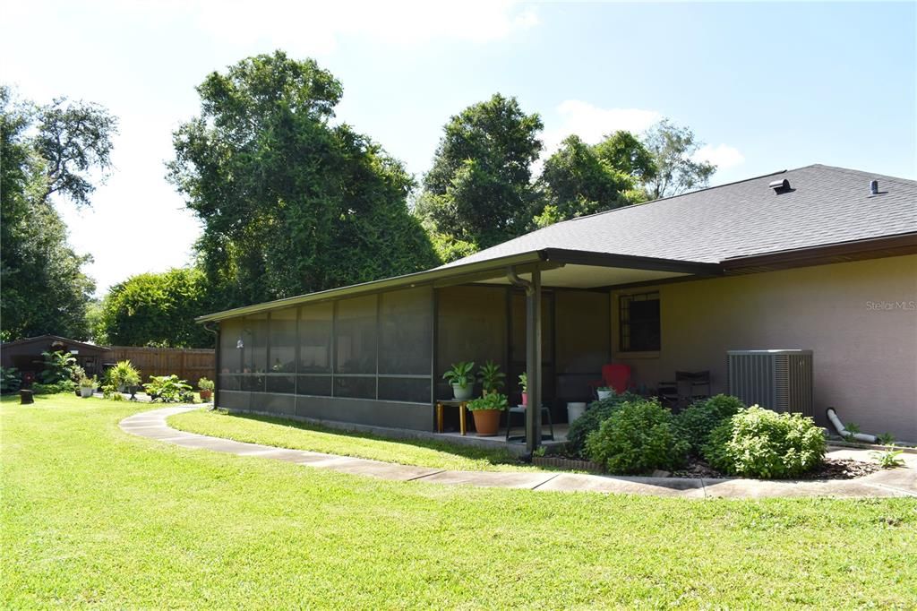 For Sale: $349,900 (4 beds, 2 baths, 1605 Square Feet)