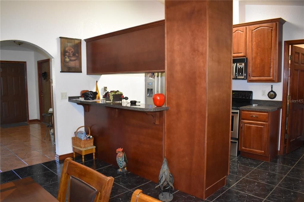 For Sale: $349,900 (4 beds, 2 baths, 1605 Square Feet)