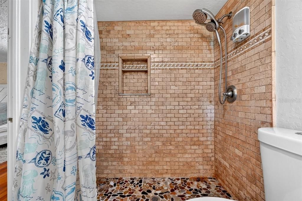 На продажу: $599,900 (3 спален, 3 ванн, 1947 Квадратных фут)
