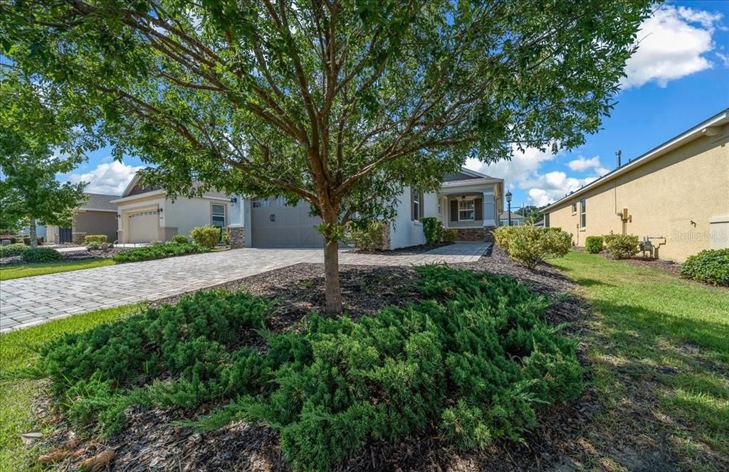 For Sale: $279,900 (2 beds, 2 baths, 1469 Square Feet)