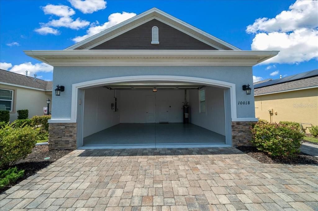 For Sale: $279,900 (2 beds, 2 baths, 1469 Square Feet)