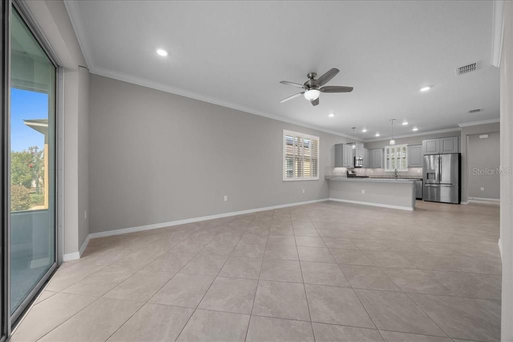 For Sale: $279,900 (2 beds, 2 baths, 1469 Square Feet)