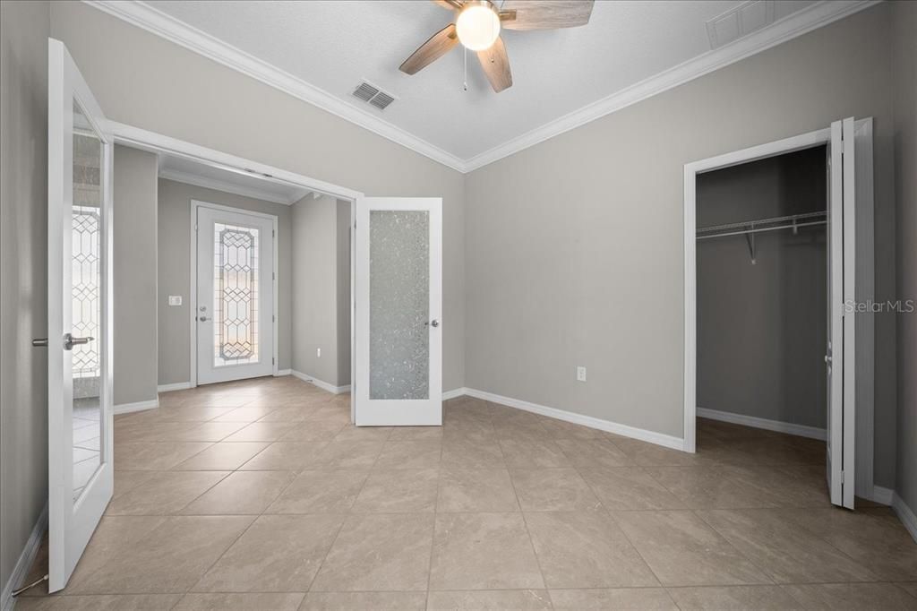 For Sale: $279,900 (2 beds, 2 baths, 1469 Square Feet)