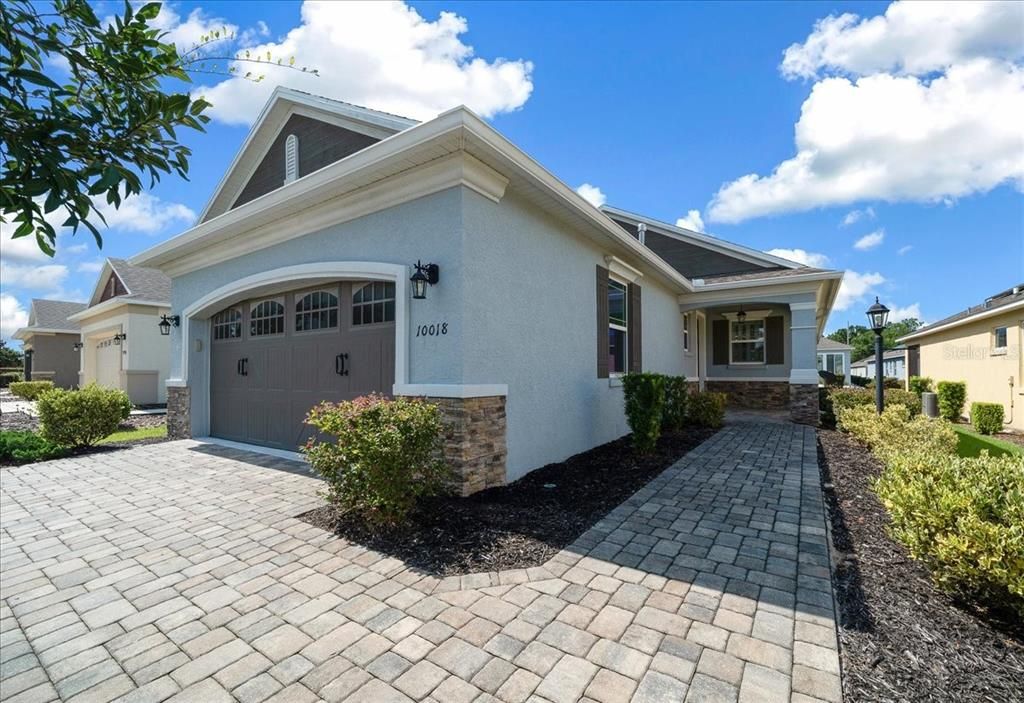 For Sale: $279,900 (2 beds, 2 baths, 1469 Square Feet)