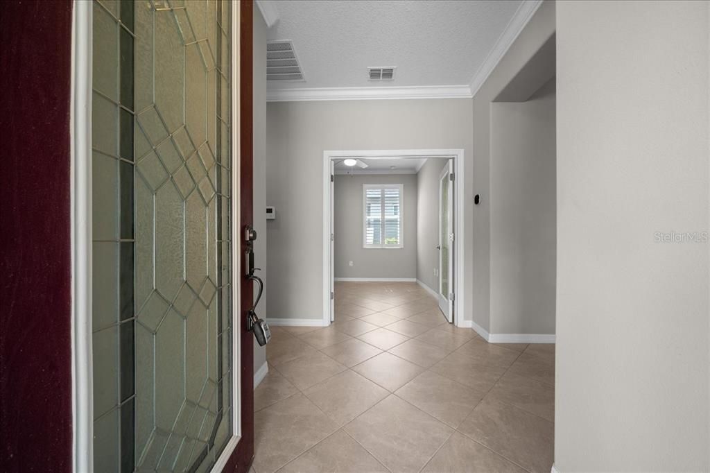 For Sale: $279,900 (2 beds, 2 baths, 1469 Square Feet)