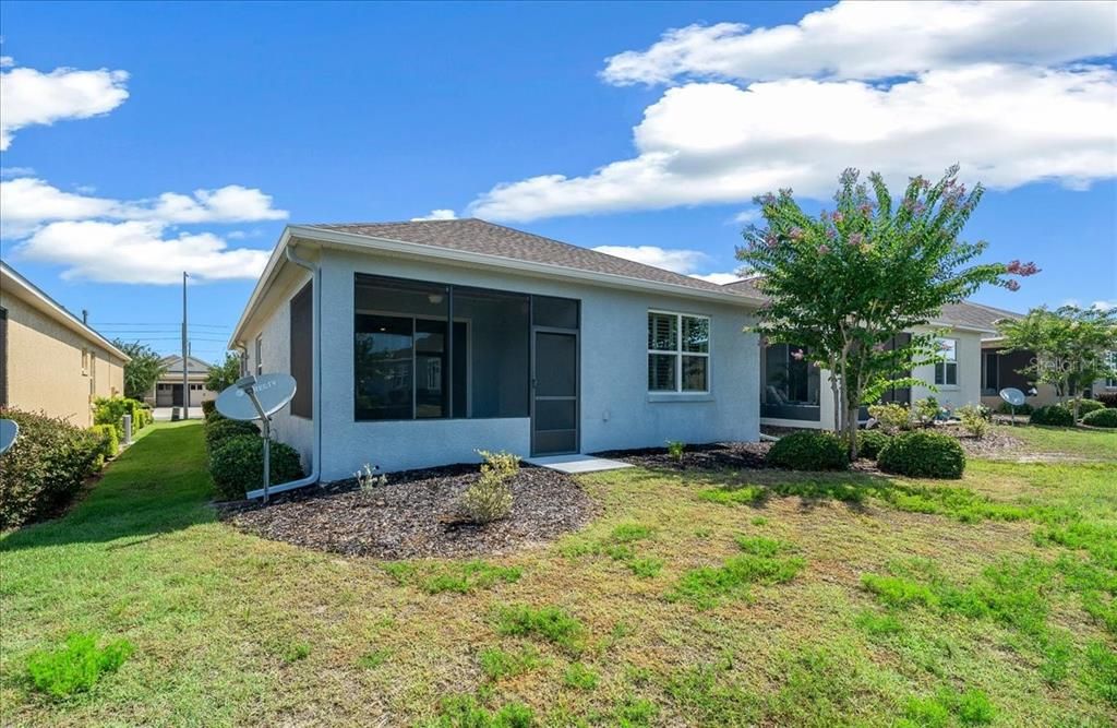 For Sale: $279,900 (2 beds, 2 baths, 1469 Square Feet)