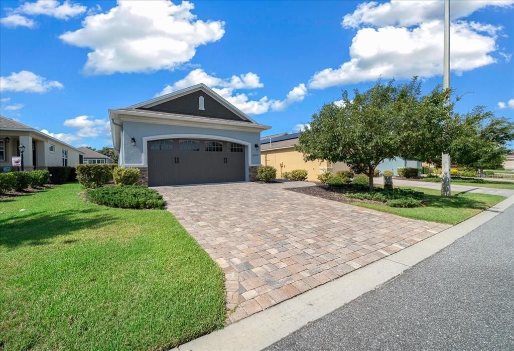 For Sale: $279,900 (2 beds, 2 baths, 1469 Square Feet)