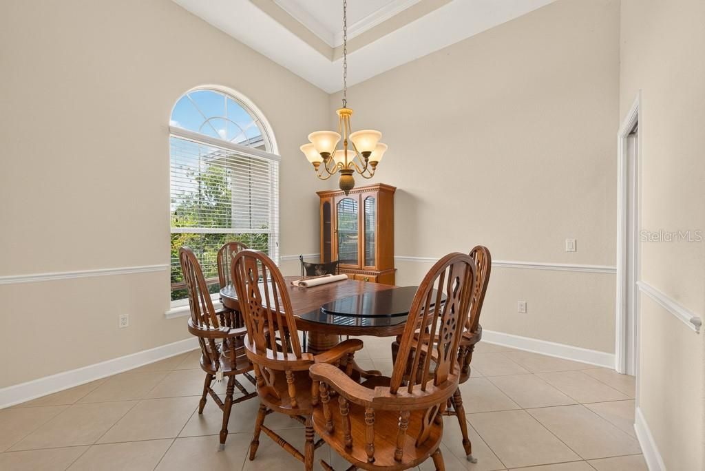 For Sale: $390,000 (4 beds, 3 baths, 2413 Square Feet)