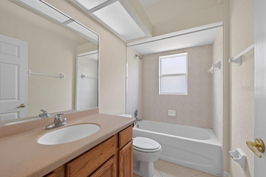 For Sale: $390,000 (4 beds, 3 baths, 2413 Square Feet)