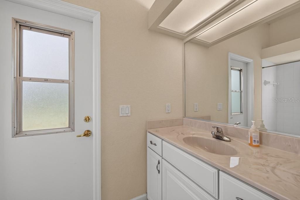 For Sale: $390,000 (4 beds, 3 baths, 2413 Square Feet)