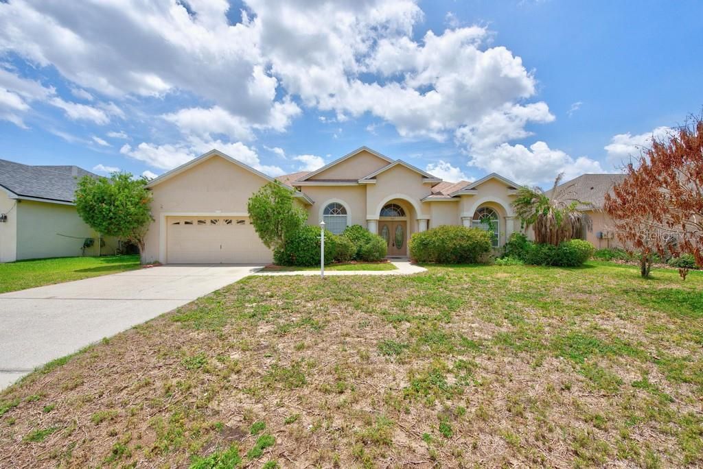 For Sale: $390,000 (4 beds, 3 baths, 2413 Square Feet)