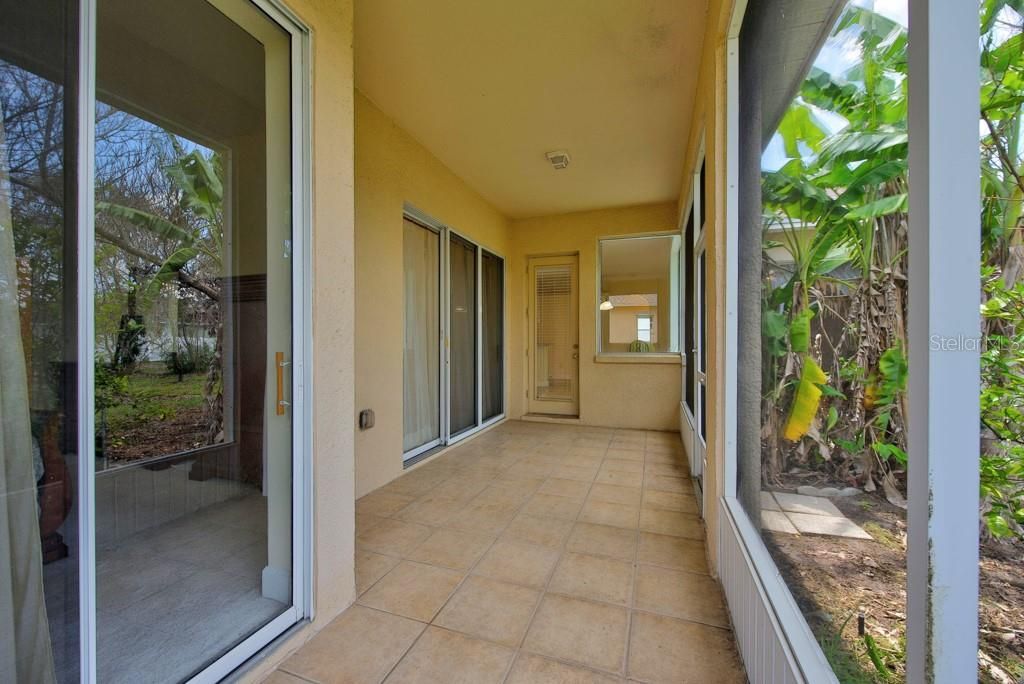 For Sale: $390,000 (4 beds, 3 baths, 2413 Square Feet)