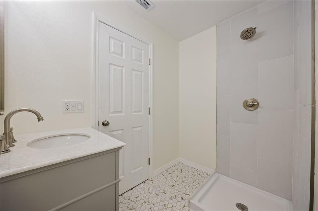 В аренду: $3,490 (3 спален, 2 ванн, 1330 Квадратных фут)