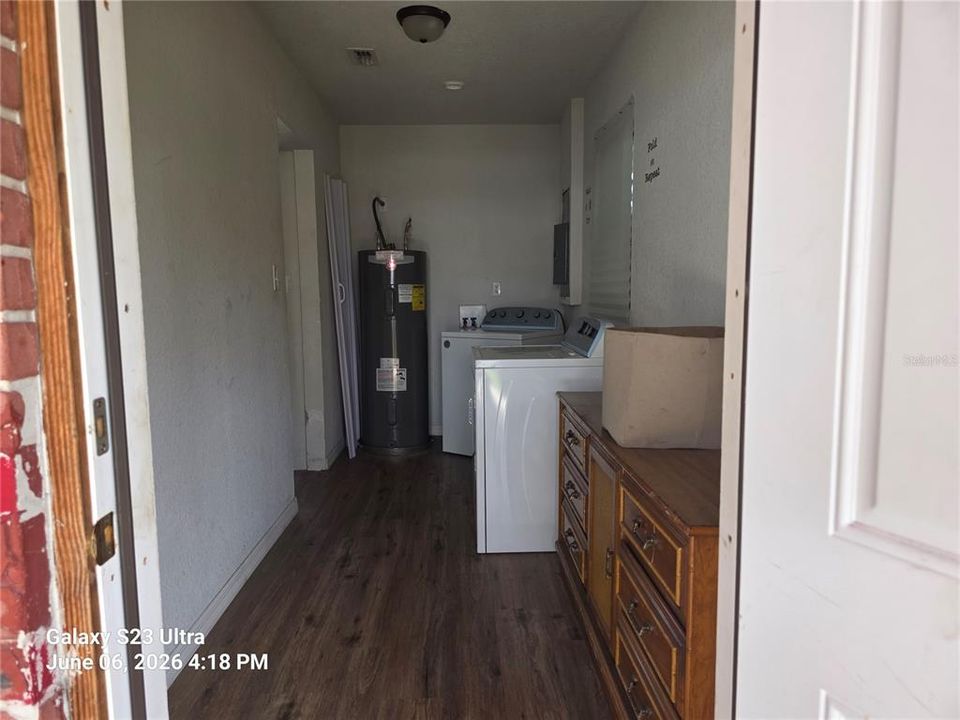 На продажу: $199,000 (5 спален, 3 ванн, 1800 Квадратных фут)