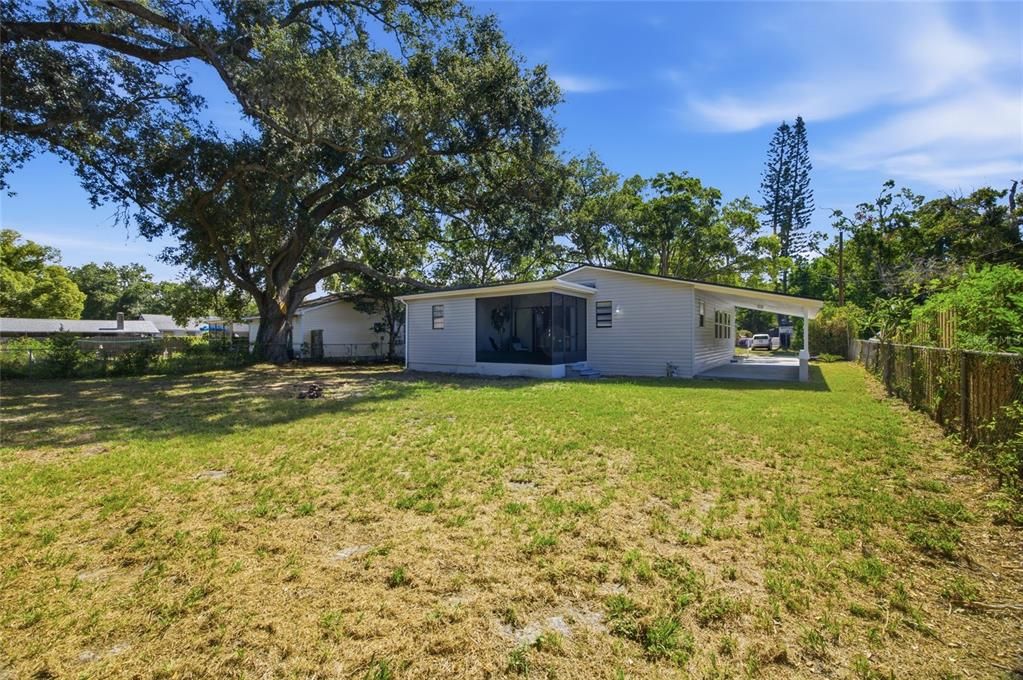 For Sale: $349,900 (3 beds, 2 baths, 1197 Square Feet)