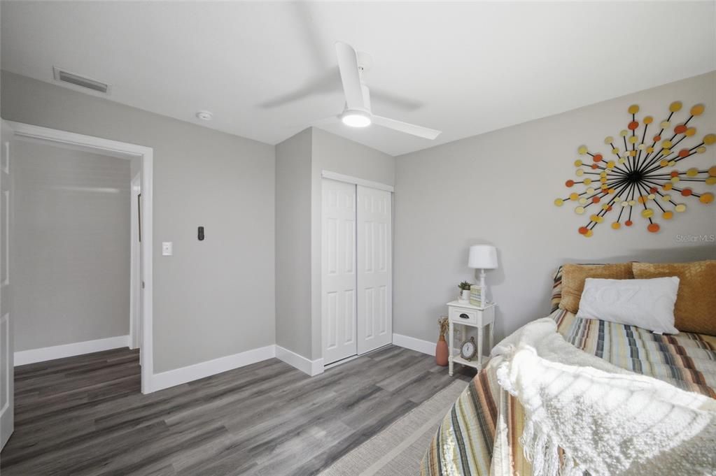 For Sale: $349,900 (3 beds, 2 baths, 1197 Square Feet)