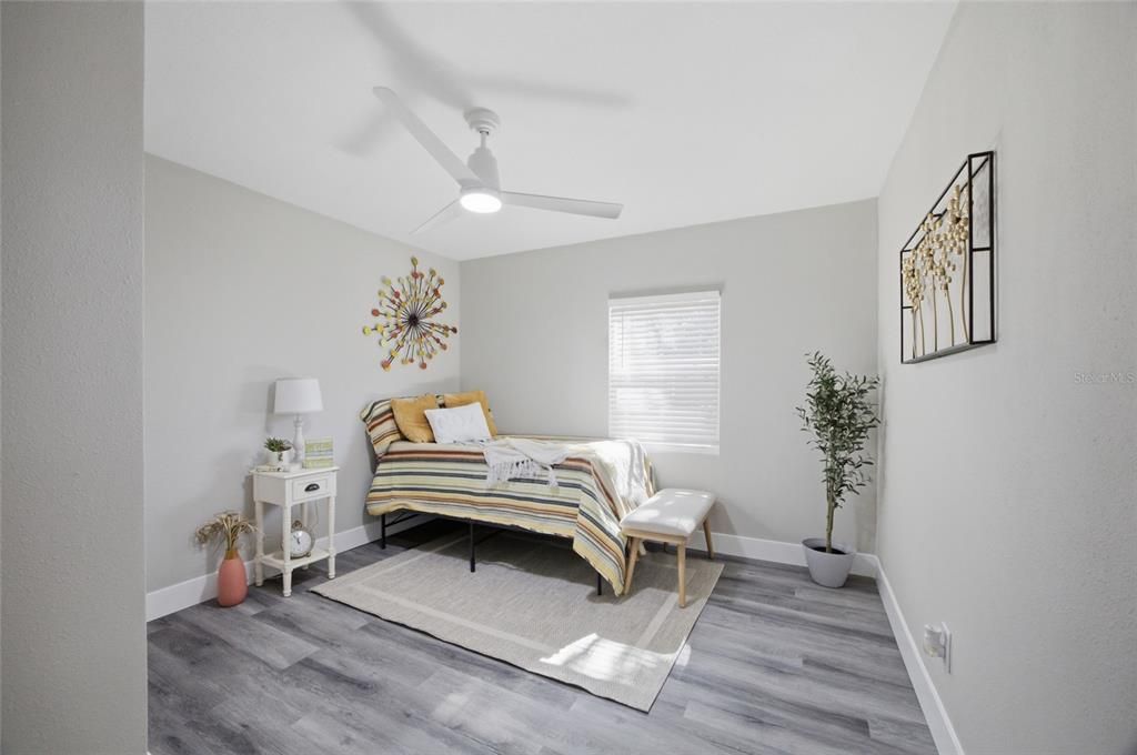 For Sale: $349,900 (3 beds, 2 baths, 1197 Square Feet)